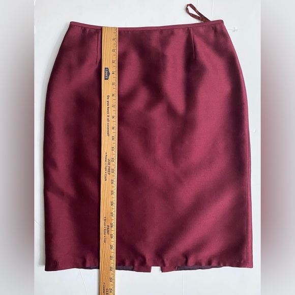 Unbranded Silk Wool Blend Pencil Skirt Burgundy Size 6P Back Zip Lined - Picture 3 of 8